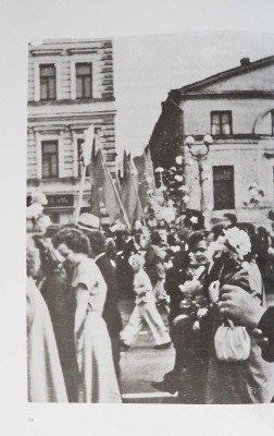 [Морозова-Утенкова Е.П., автограф] Морозова-Утенкова Е. Встречи в пути. М., 2012.